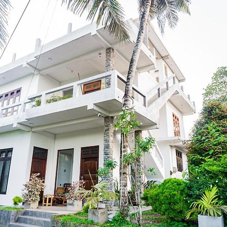 Plantation Inn Weligama Esterno foto